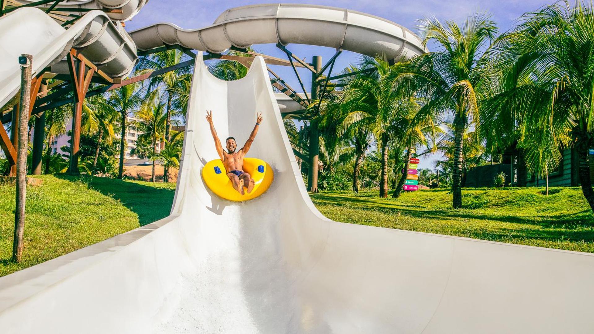 Hot Beach Resort Olímpia Eksteriør bilde A water slide